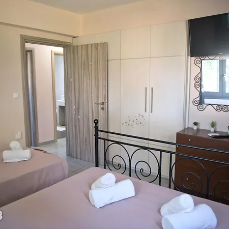 Elena's With View Villa *