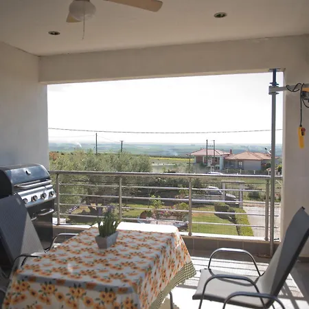 Villa Elena's With View Nea Triglia