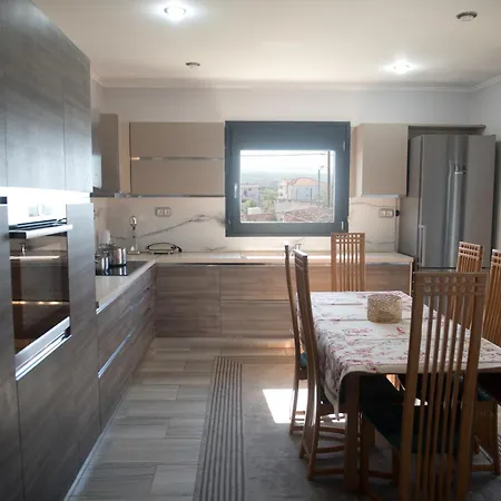 Elena's With View Villa *