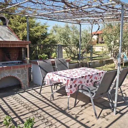 וילה Elena's With View *