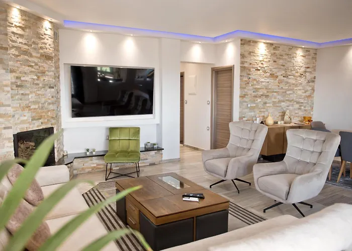 Elena's With View Villa