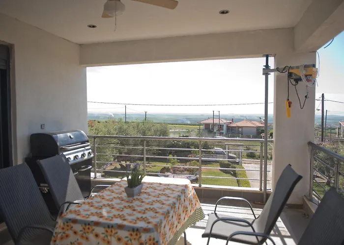 Villa Elena's With View Nea Triglia