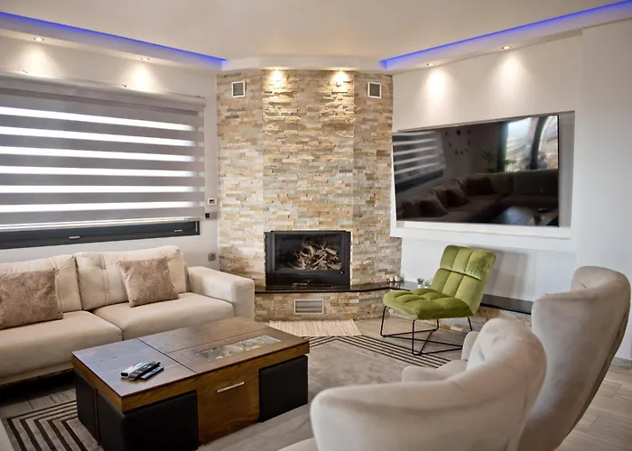 Elena's With View Nea Triglia