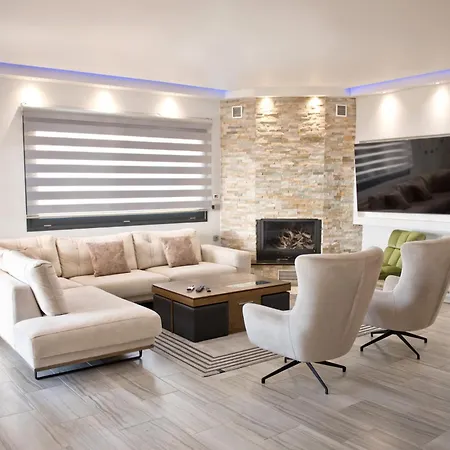 Elena's With View فيلة Nea Triglia