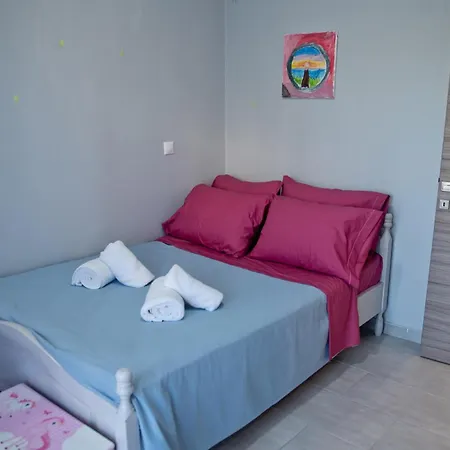 Elena's With View فيلة